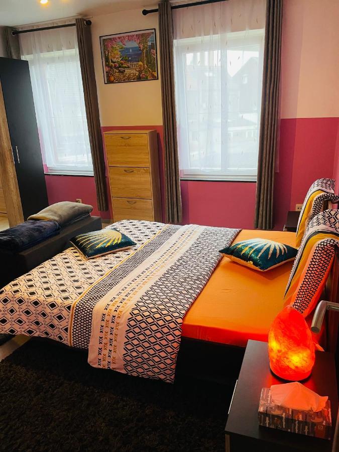 Bien-Etre-Au-Calme Et Parking Gratuit Villa Серен Екстериор снимка